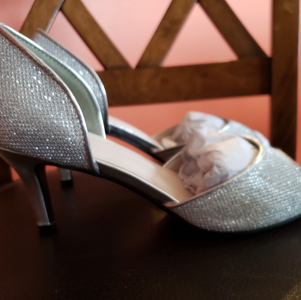 David's Bridal low heel, silver glitter, dressy